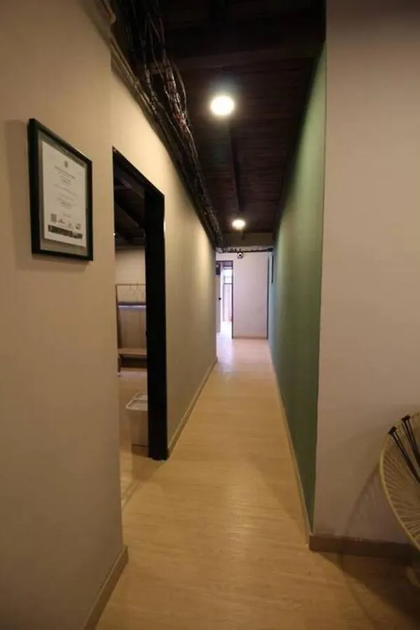 Apartment Apartamento Con Parqueadero En Medellin -One201 By Roots Rentals Colombia